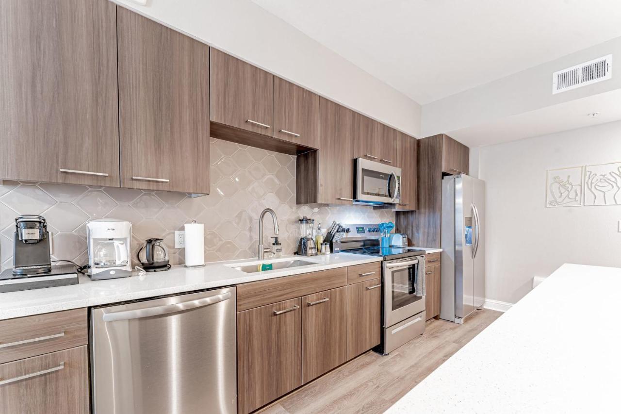 Upscale Modern Apts - Free Parking, Fast Wifi, Courtyard Lägenhet Austin Exteriör bild