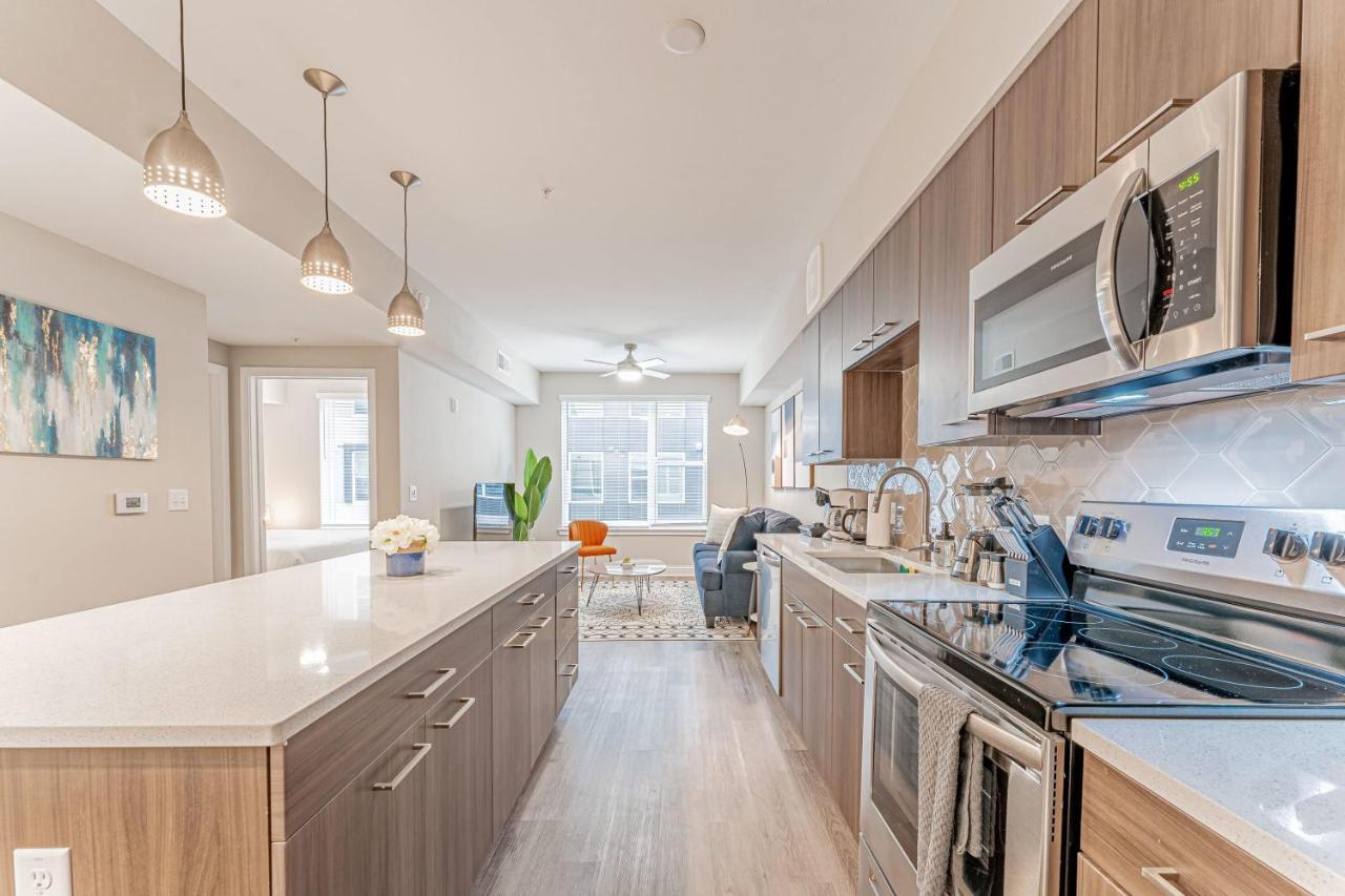 Upscale Modern Apts - Free Parking, Fast Wifi, Courtyard Lägenhet Austin Exteriör bild