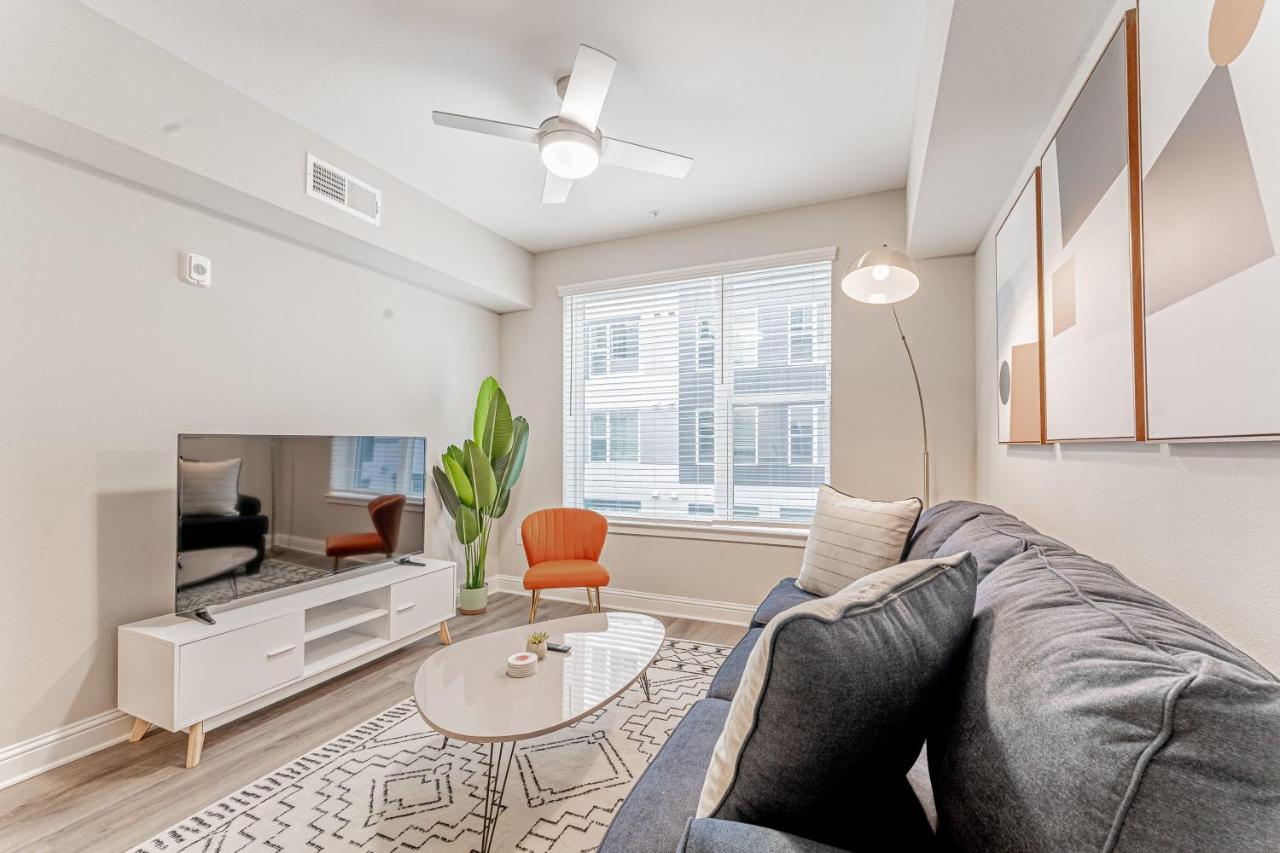 Upscale Modern Apts - Free Parking, Fast Wifi, Courtyard Lägenhet Austin Exteriör bild