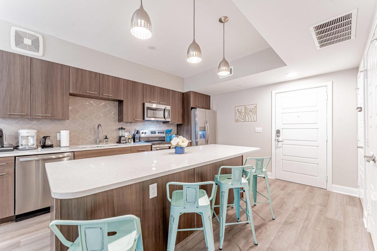 Upscale Modern Apts - Free Parking, Fast Wifi, Courtyard Lägenhet Austin Exteriör bild
