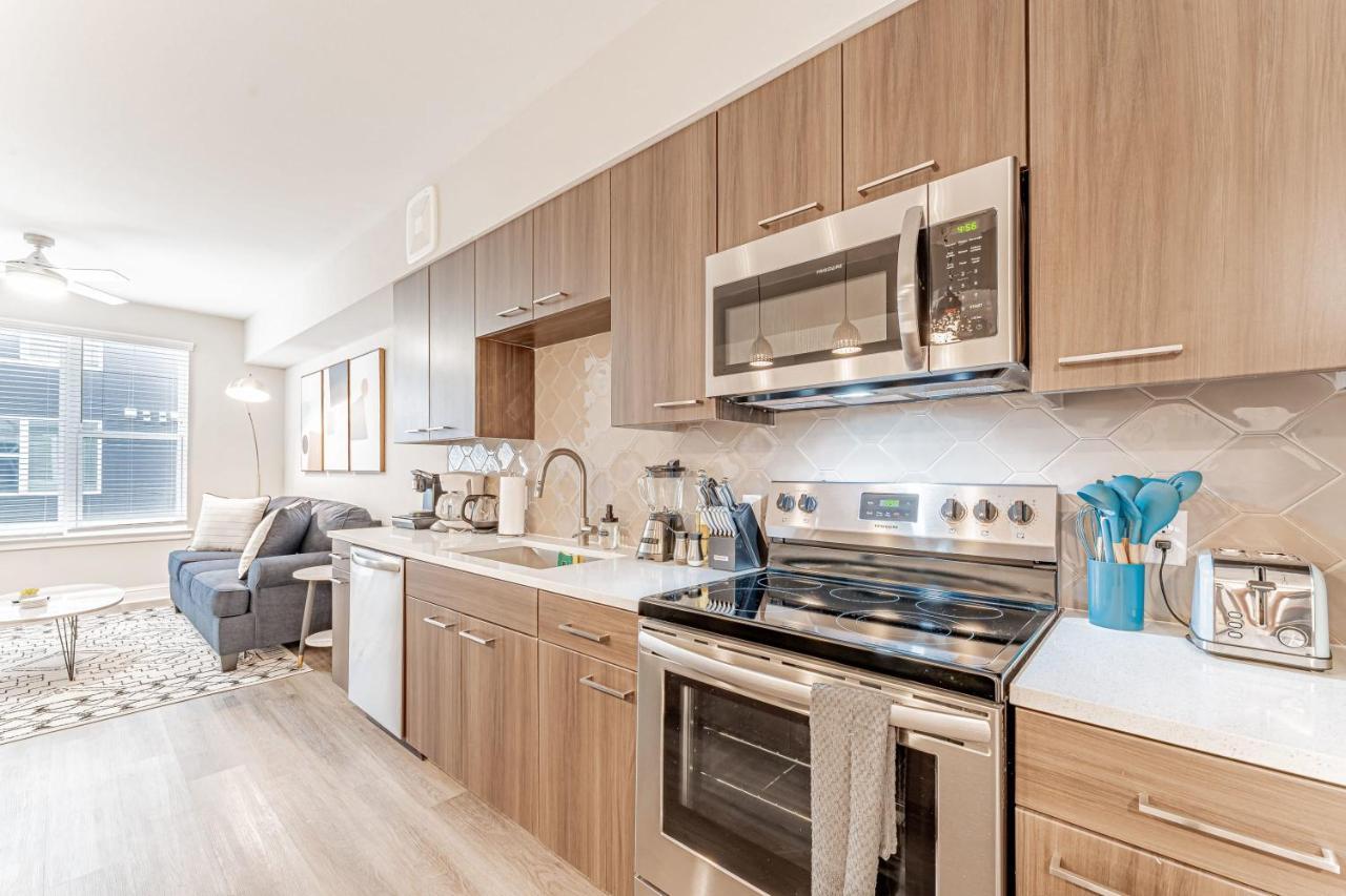 Upscale Modern Apts - Free Parking, Fast Wifi, Courtyard Lägenhet Austin Exteriör bild